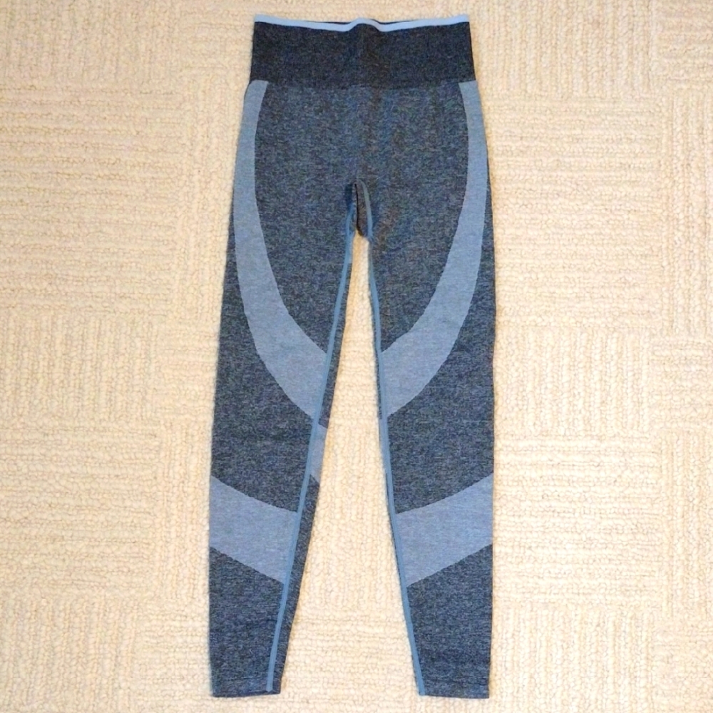 PINK Victoria's Secret Gray Leggings